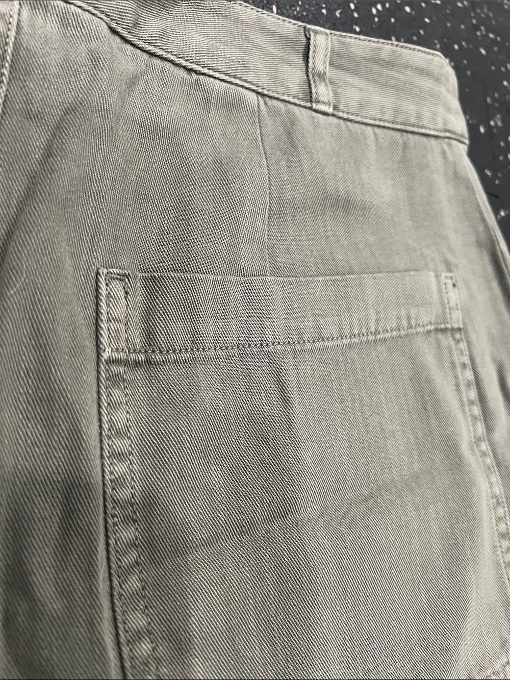 Casual High-Rise Utility Shorts in Olive Green - Picture 6 of 6